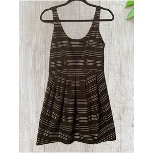 BCBG Generation Fit &Flare Sleeveless Dress Black w/Optic White Pinstripes Sz SM